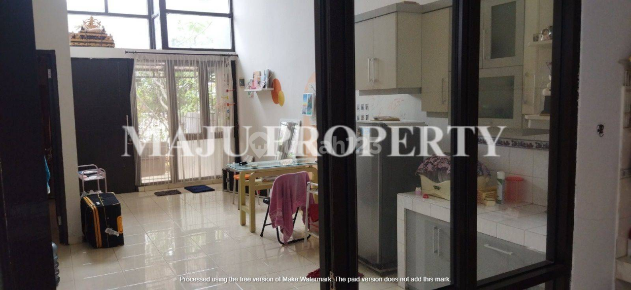 Strategic Located Townhouse Near Cibubur Toll