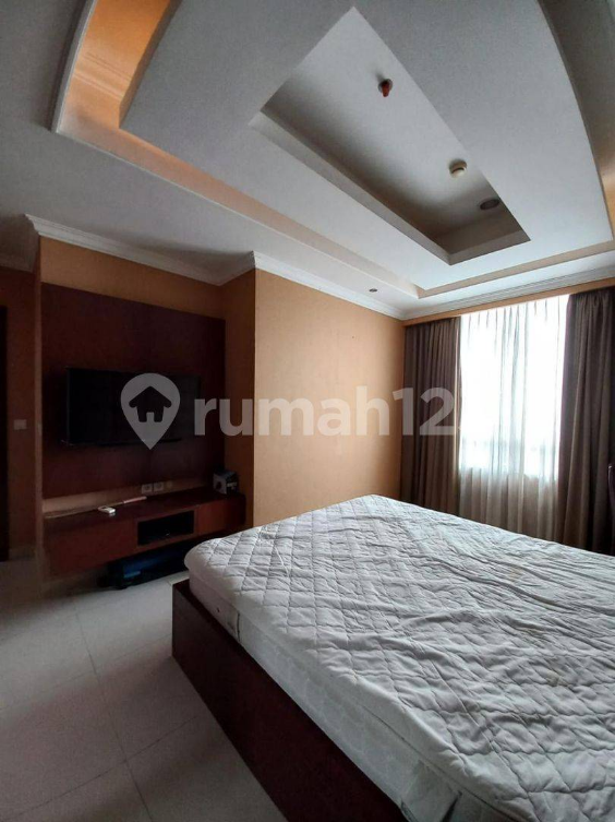 Furnished 2-Bed Apartment in Kuningan City Complex