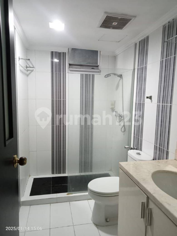 Modern Apartment Near Universities and Shopping Malls