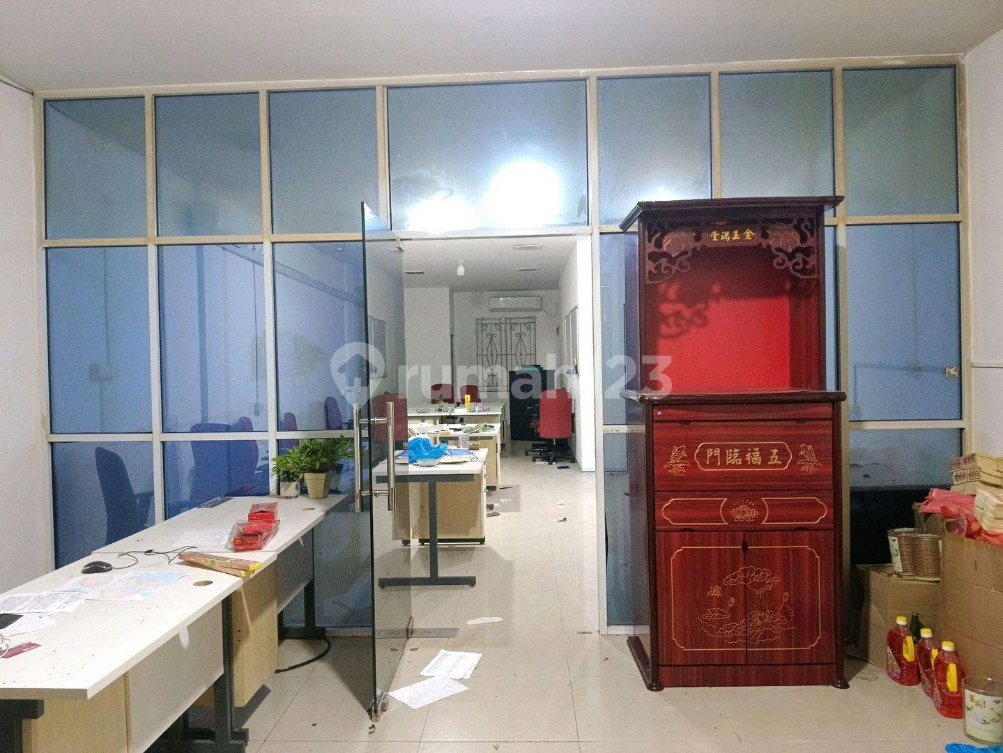 3-Story Commercial Shop House in Central Batam