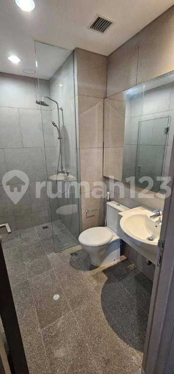 Furnished 1-Bedroom Apartment Near JIEXPO