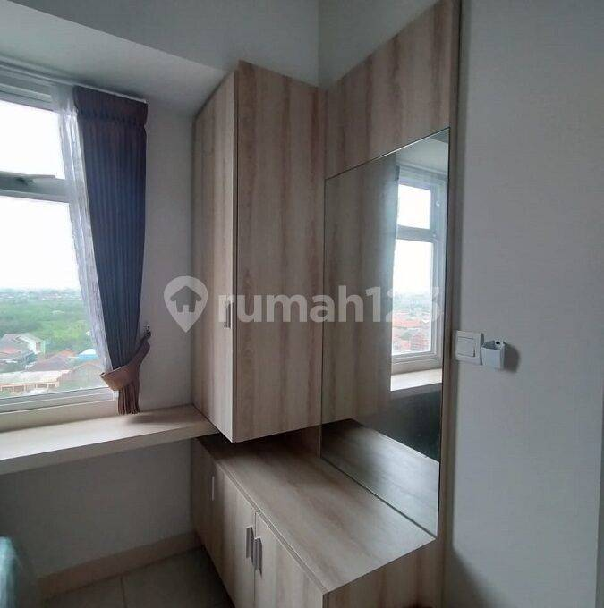Furnished 2-Bedroom Apartment Near Mall with City View