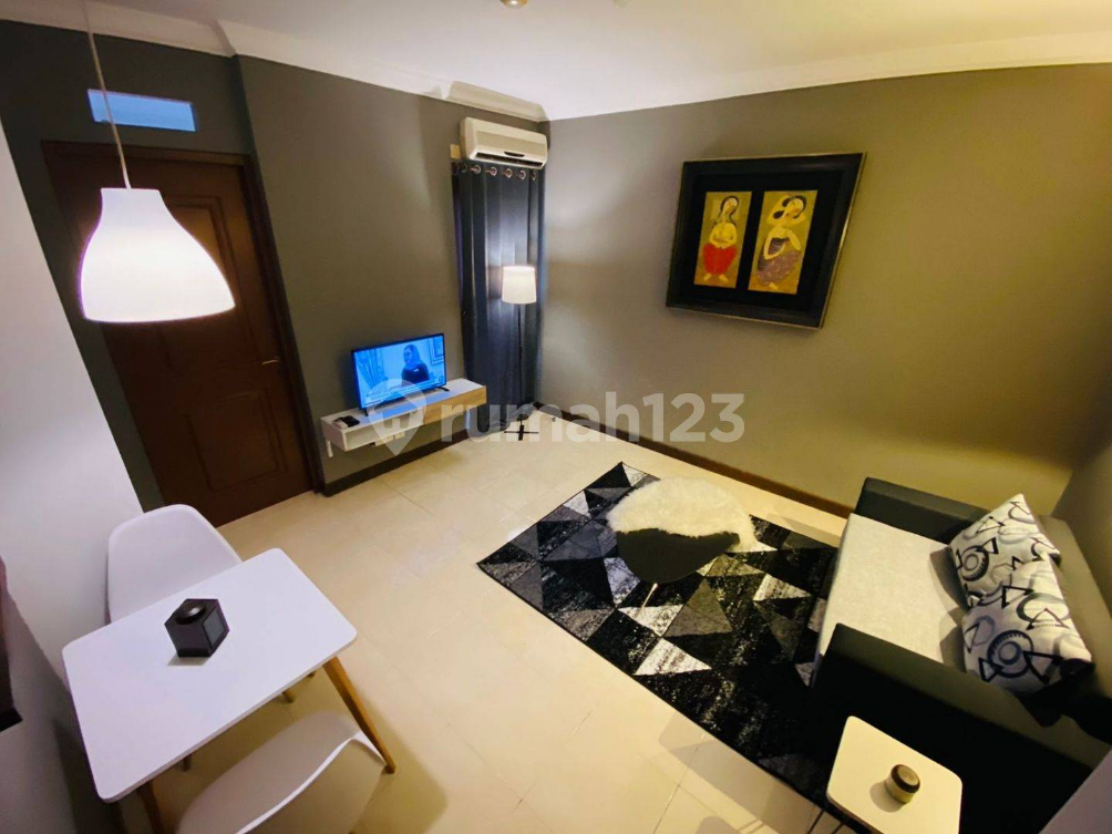 Modern Furnished 2-Bed Apartment in Majesty Bandung