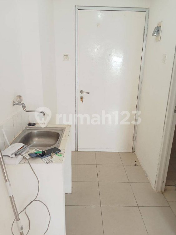 Modern GreenBay Apartment Near Baywalk Mall