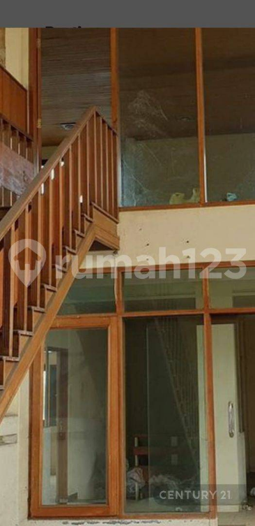 Strategic Commercial House on Cicendo Street Bandung