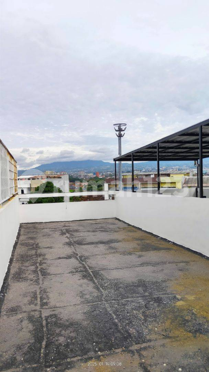 3.5-Floor Commercial Building with Rooftop in Bandung