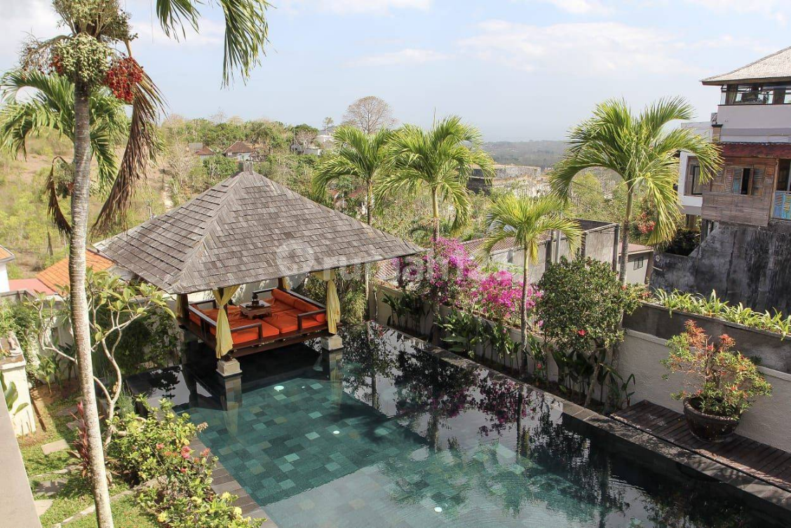 Luxurious 4-Bedroom Villa with Pool in Ungasan