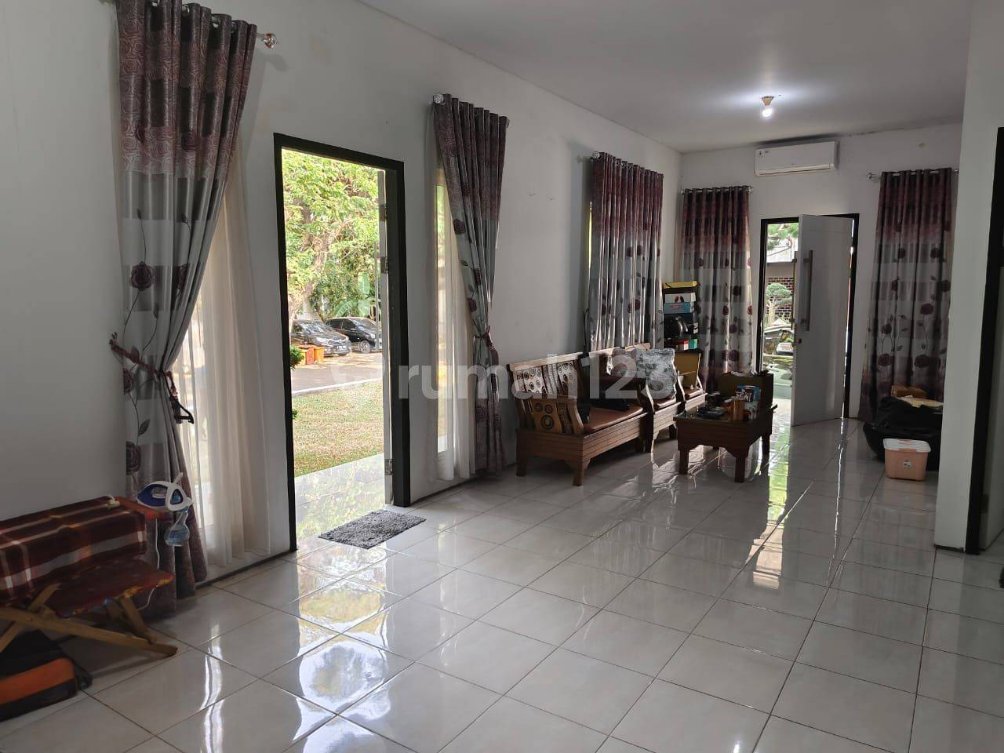 Spacious 4-Bedroom House in Kelapa Gading