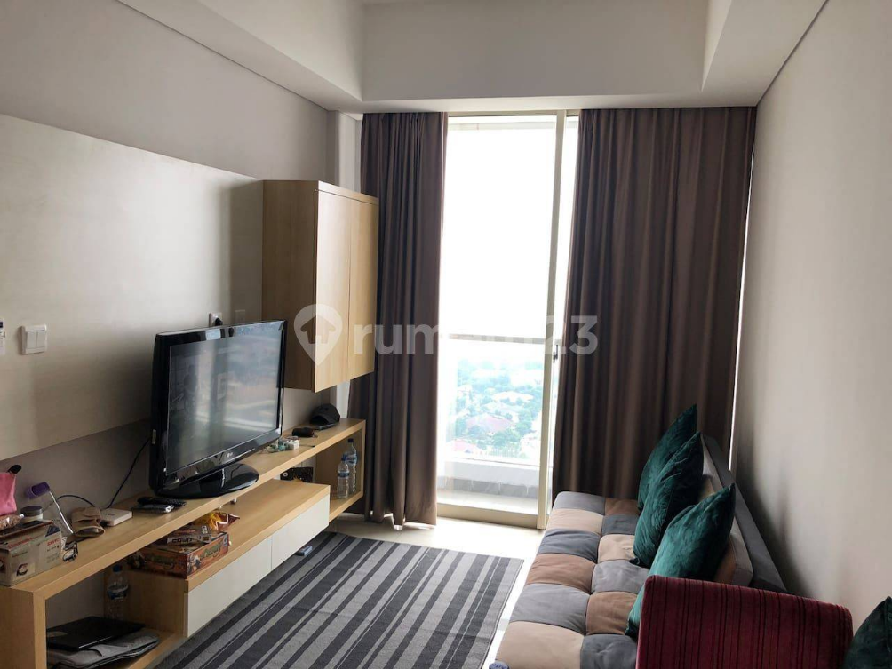 Furnished 3-Bedroom High-Floor Apartment with City View