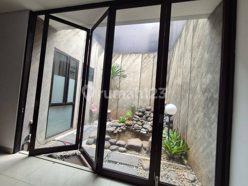 Modern 4-Bedroom House in Sutera Olivia