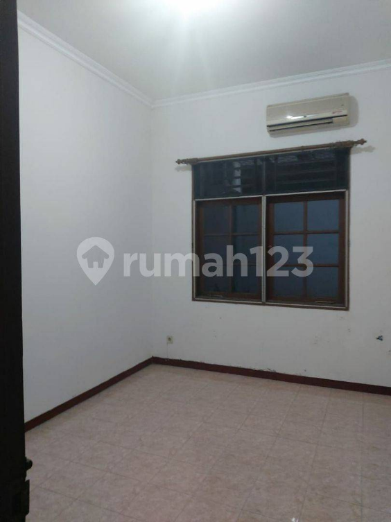 3 Bedroom House in Solo Baru