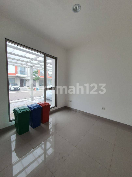 Modern 3-Bedroom House in PIK 2 Complex