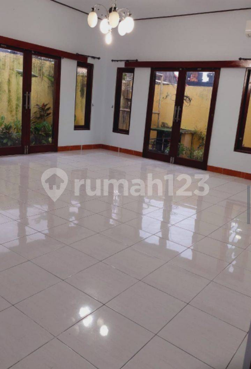 Luxurious Villa with Pool Near Sanur Beach
