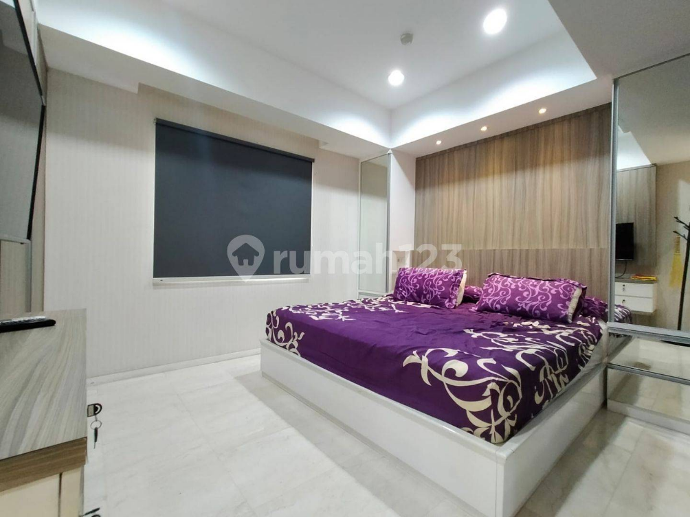 Luxurious 3-Bedroom Pool View Apartment in Tanjung Duren