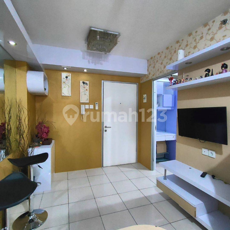 Furnished 2BR Green Bay Pluit Apartment 35m²