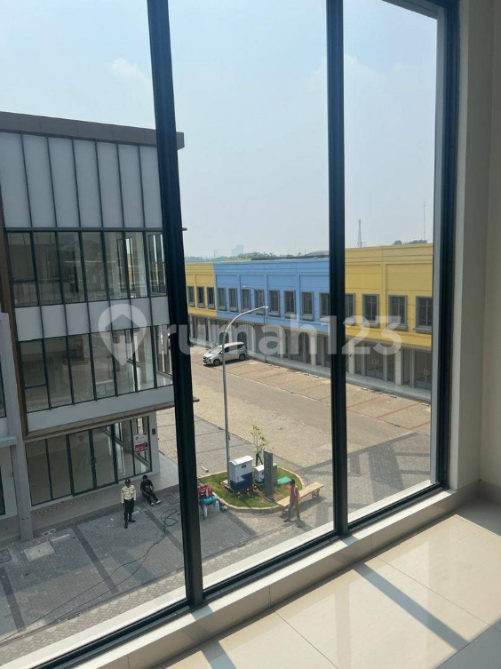 Modern 3-Floor Commercial Space in Strategic Location