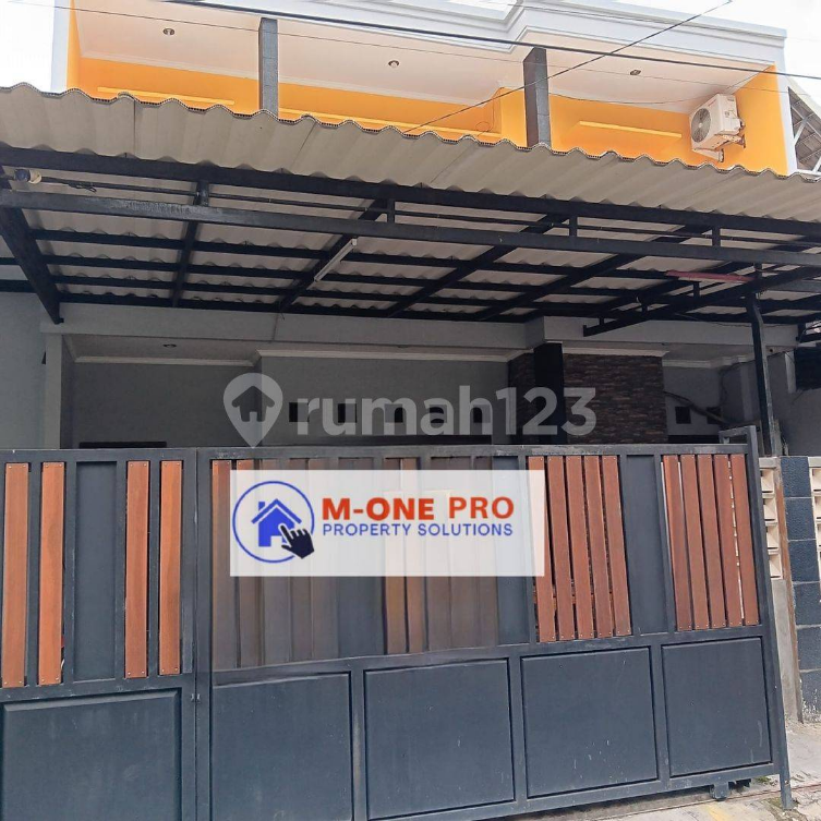 Large 4-Bedroom House with Modern Amenities