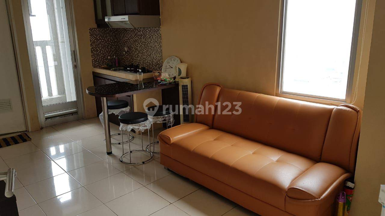 Modern 2-Bedroom Apartment in Green Bay Pluit