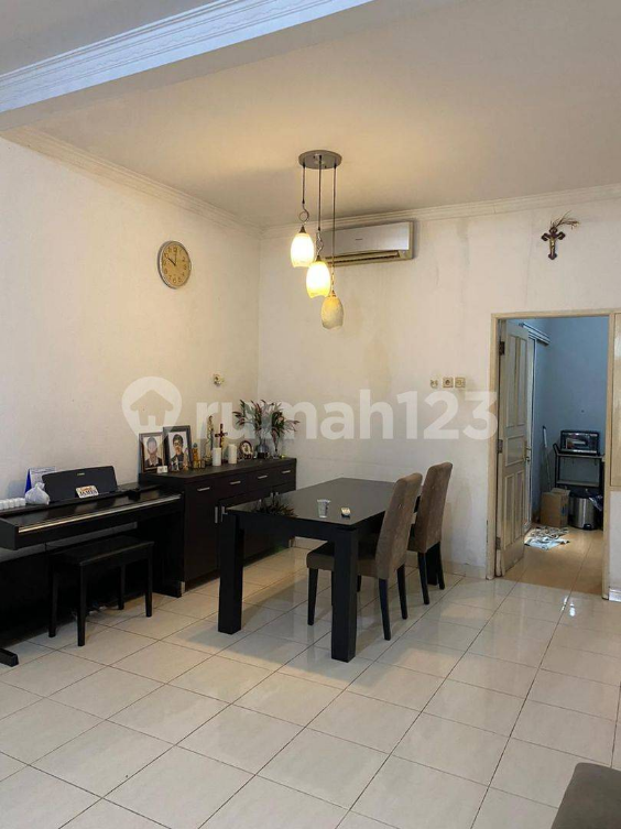 Furnished 2-Bedroom Apartment with Modern Kitchen
