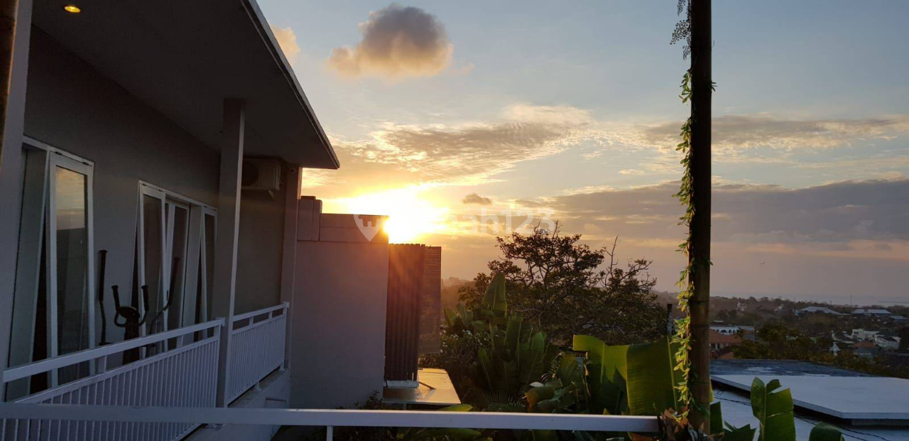 Luxurious 3-Bedroom Villa with Ocean View