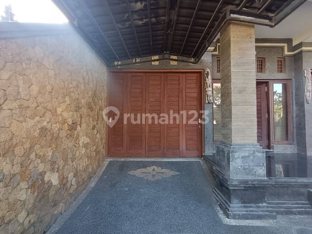 Spacious Two-Story House in Renon with Rooftop