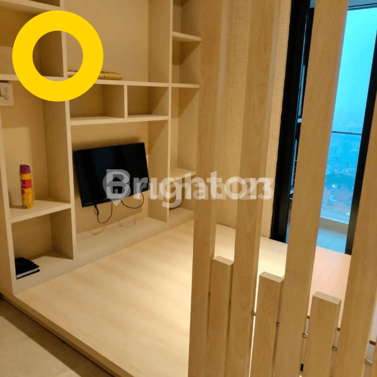 Modern 2BR Apartment Near Tunjungan Plaza