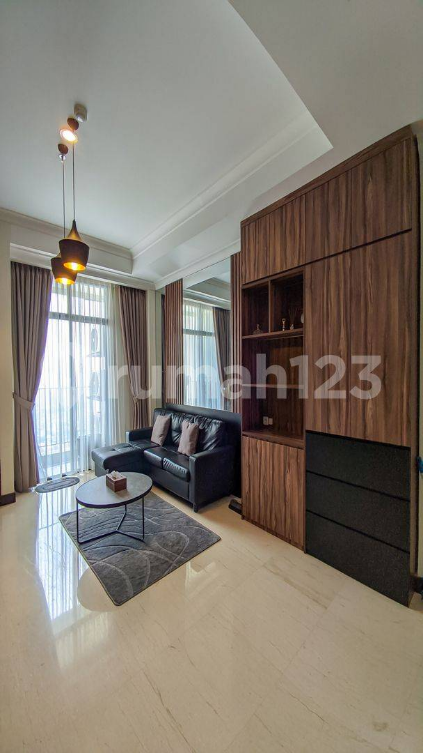 Modern 2BR Apartment with City Views