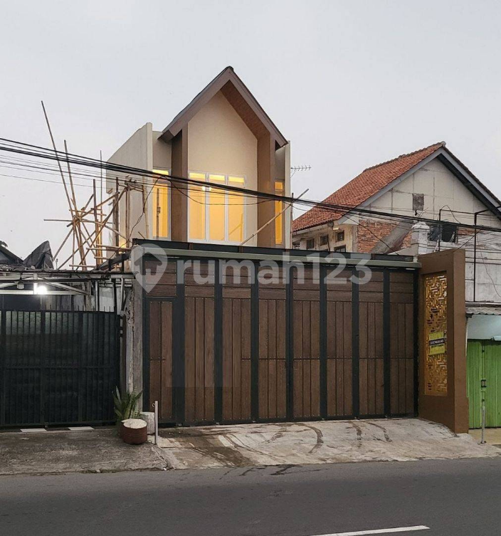 Strategic Office/House Near Gunung Batu Street, Bogor - Ideal for Business