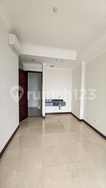 Modern 2BR Apartment with City Views