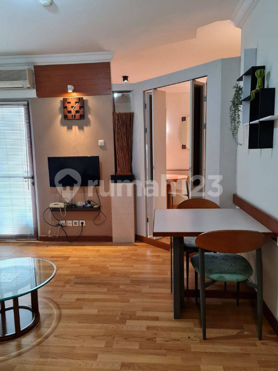 Furnished 1-Bedroom Majesty Apartment with City View