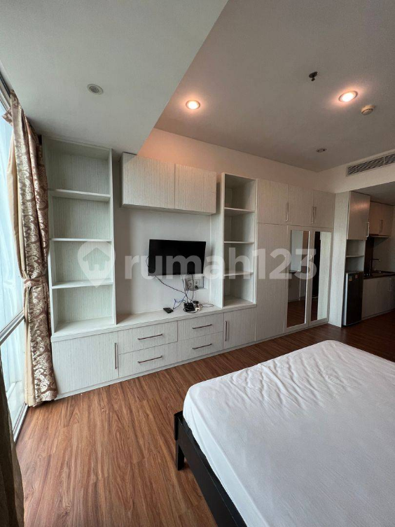 Modern Studio Apartment with Built-in Storage