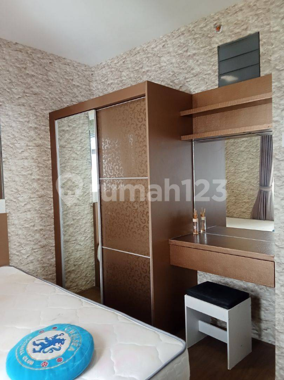 Modern Greenbay Apartment Near Baywalk Mall