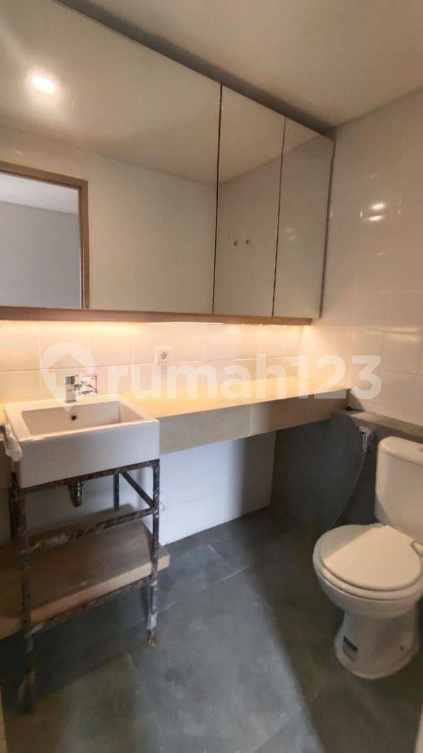 Modern 3-Bedroom Townhouse with Full Furnishings
