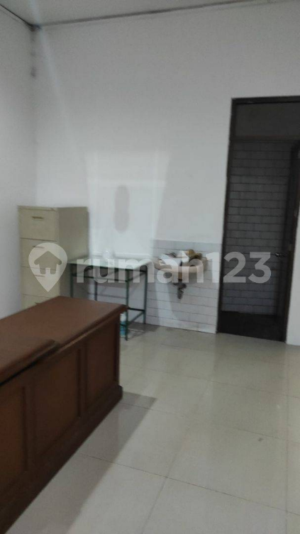 Spacious Warehouse with Office Space for Rent