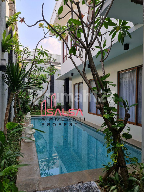 Luxurious 2-Story House with Pool in Cipete