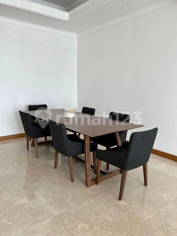 Luxurious 3-Bedroom Kempinski Apartment with Private Lift