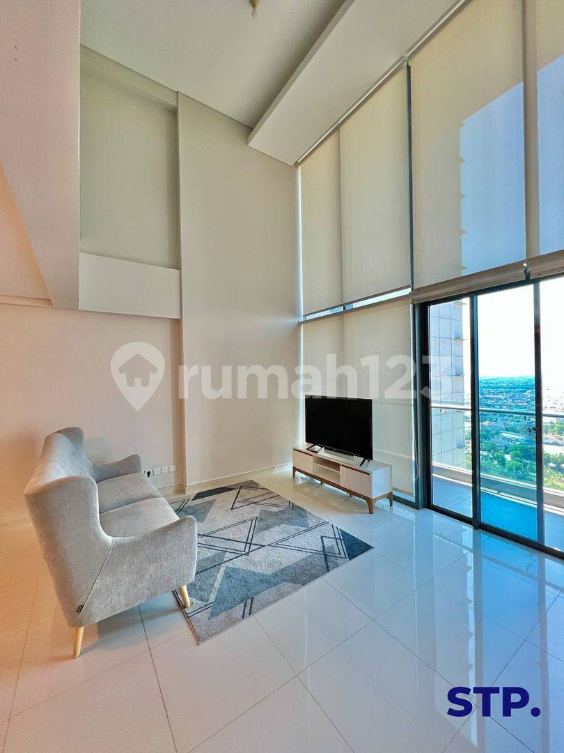 Luxurious Furnished Skyloft SOHO with City Views