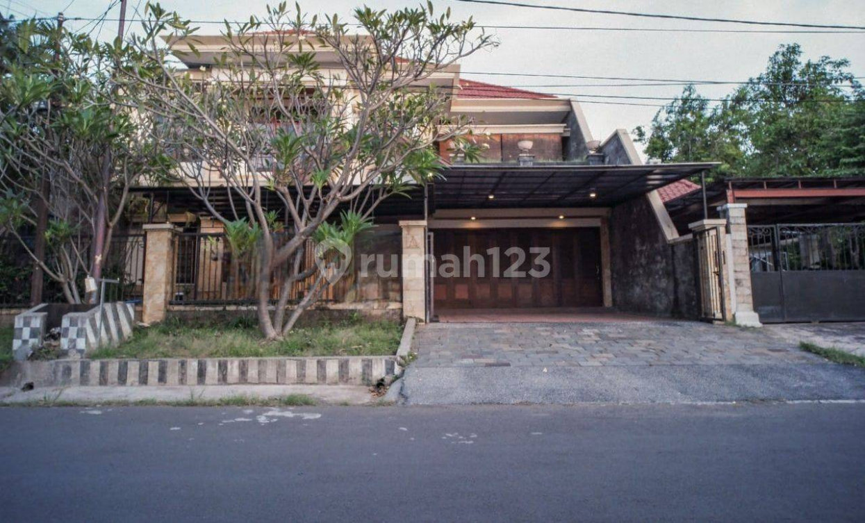Luxurious Semi-Furnished House in Exclusive Margorejo Complex