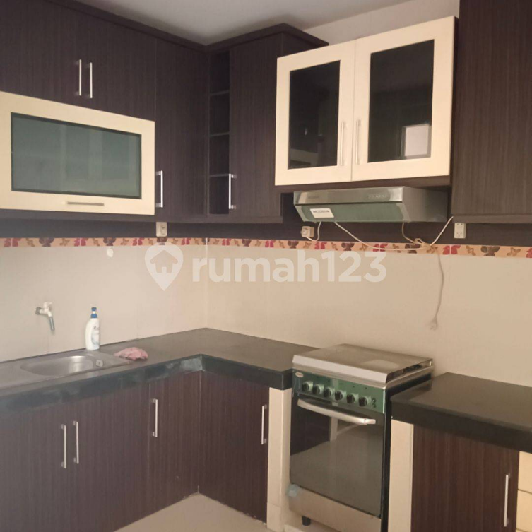 Modern House with Air Conditioning Near Airport