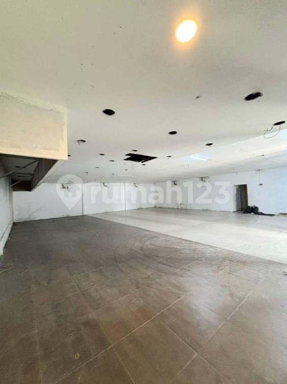 Furnished 1BR Apartment in Mansion Kemayoran Tower