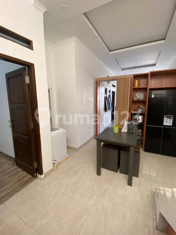 2-Story House with SHM in Bojongloa Kidul Bandung