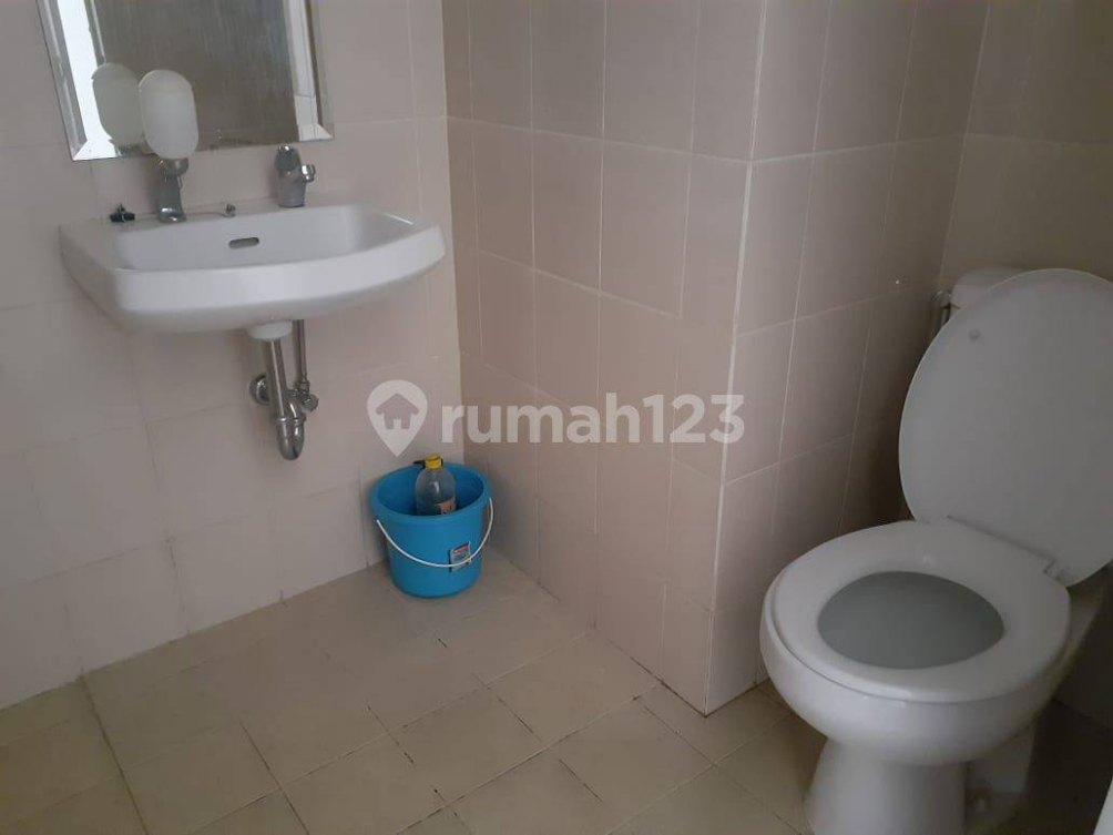 Furnished 1-Bedroom Apartment with City View