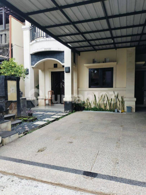 Spacious House with Garden near Kerobokan Beach