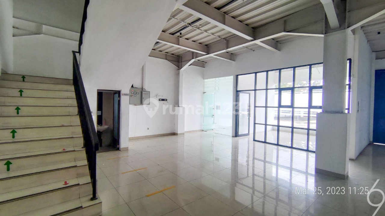 Large Industrial Warehouse with Office Space