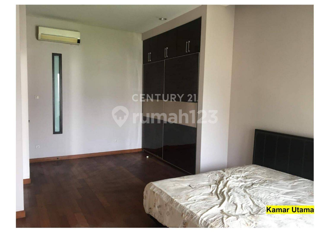 Spacious Two-Story House with Modern Amenities