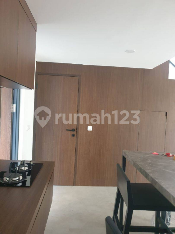Modern 2-Bedroom Furnished Townhouse in BSD City