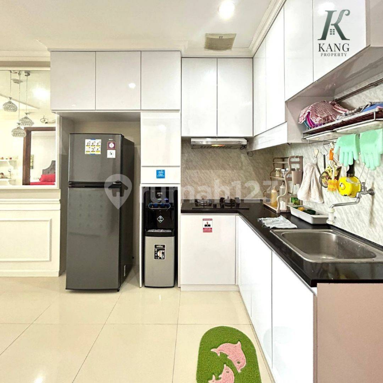 Fully Furnished Modern Apartment with High-End Amenities