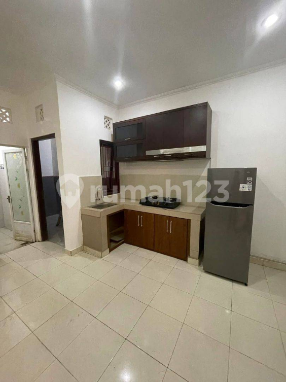 Furnished 3-Bedroom House with Garage in Mekar