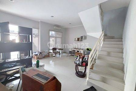 Modern Two-Story House with Parking in Residential Area