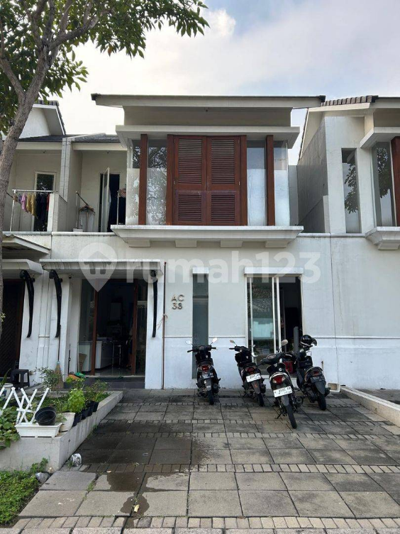 Spacious 3-Bedroom House with Garden in Grand Harvest